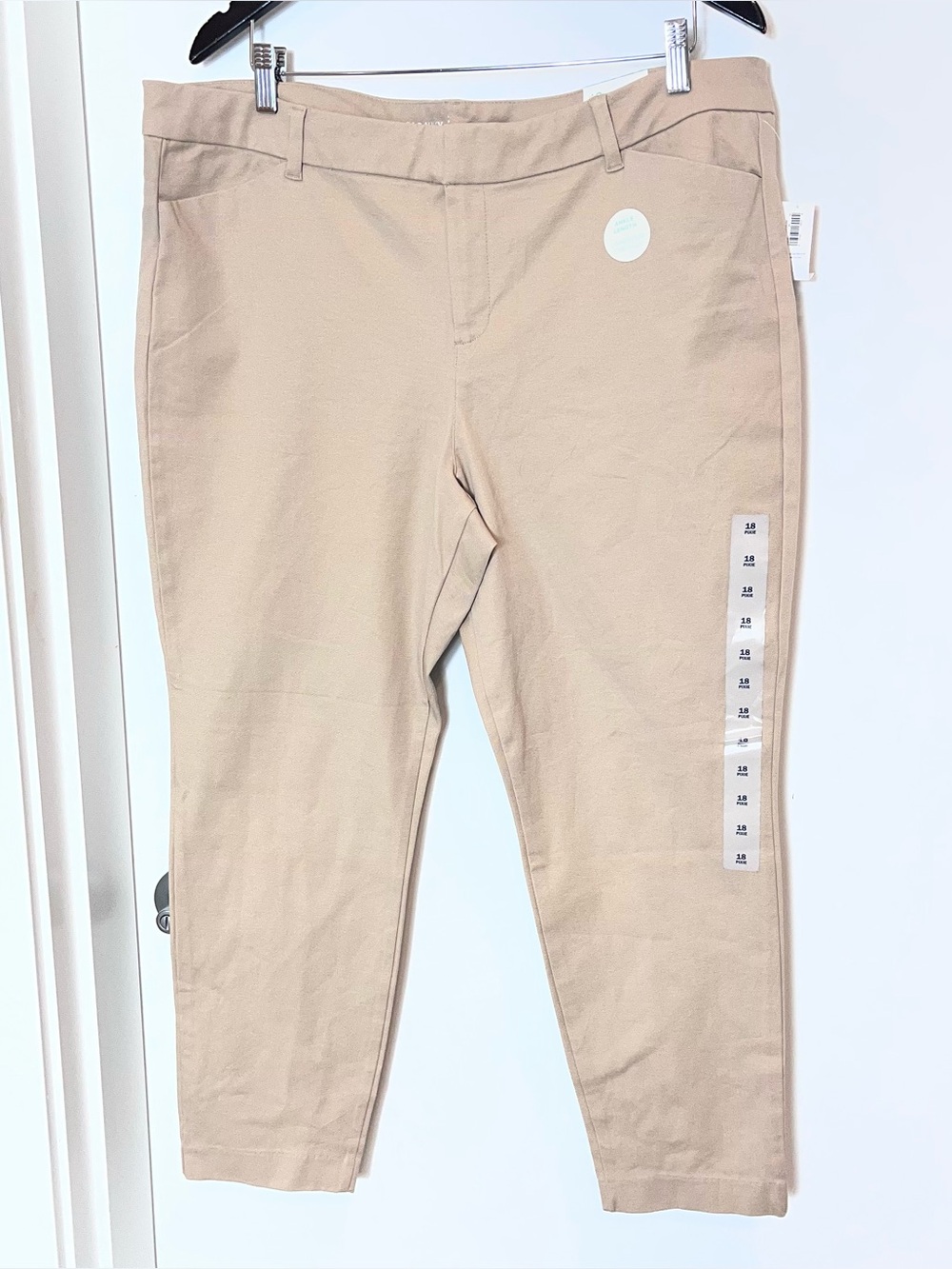 Old Navy Pixie Skinny Ankle Length Pants NWT Size 18 Mid-Rise Tan